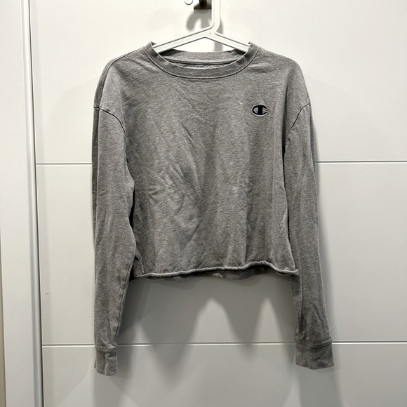 Champion Tops - Champion long sleeve cropped shirt